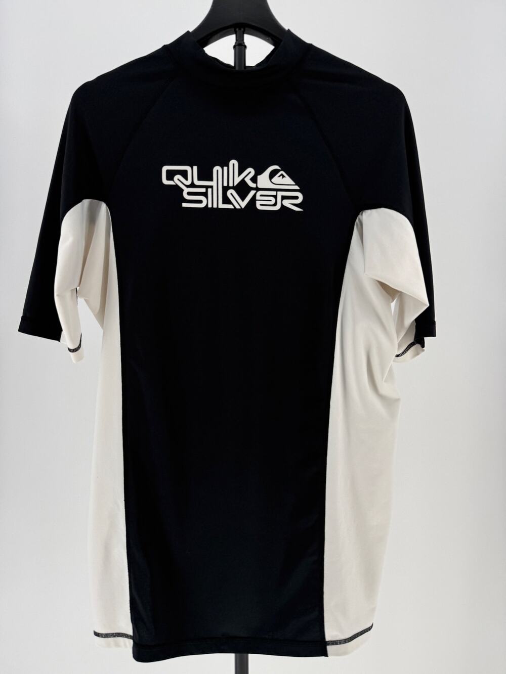 Quiksilver UVTech Rash Guard Shirt Mens M Black White Surf Swim Short Sleeve